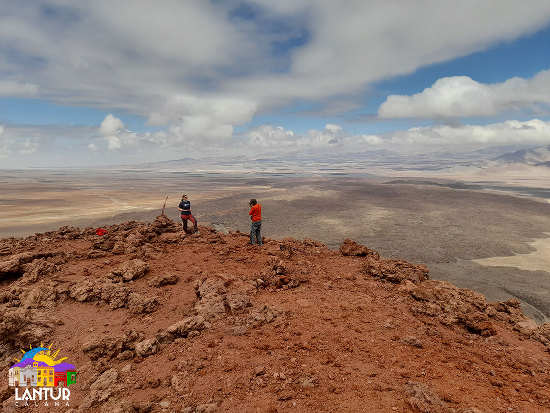 Cumbre Volcan Poruna 2025