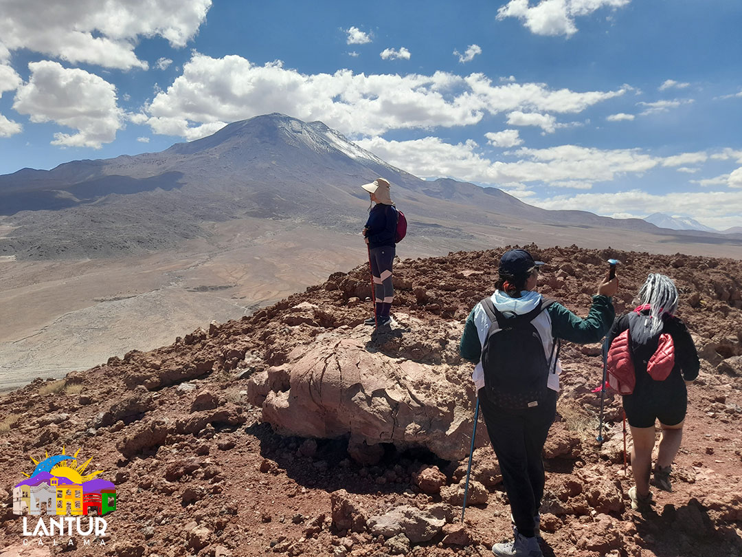 Cumbre Poruna Y Volcan Sanpedro 2025